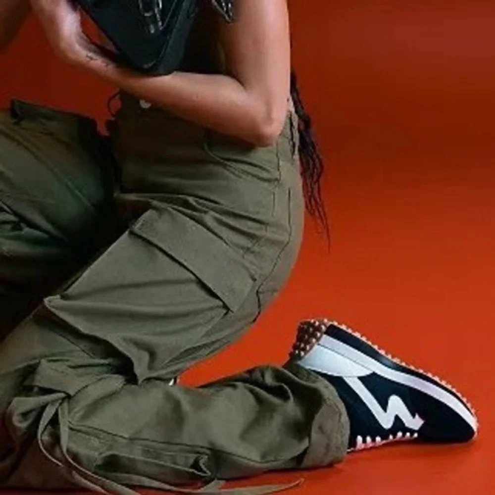 Steve Madden Campo Retro Lace Up Jogger Sneakers Womens 7.5 Sporty Active Preppy